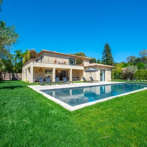 Villa Model, Presqu'Île de Saint-Tropez, Côte d'Azur, France