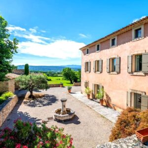 Bastide de Saint-Sat, Saint-Saturnin-Lès-Apt, Provence, France